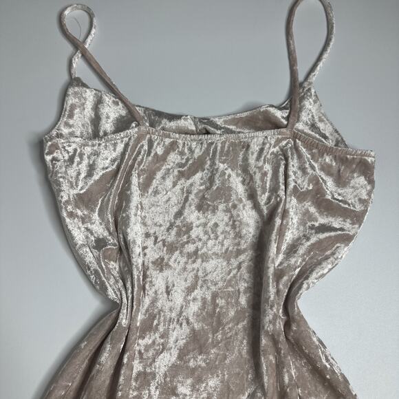 Forever 21 Baby Pink Crushed Velvet Mini Slip Cocktail Dress Small Fairy Dreamy - Picture 5 of 9